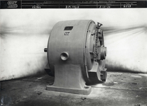 841770 Afbeelding van een van de turbines (fabrikaat Smit Slikkerveer) van het nieuwe Vechtgemaal in de sluis in de ...